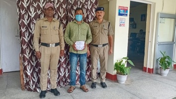  चरस माफिया को लम्बगांव पुलिस ने दबोचा, मौके से बरामद की 946 ग्राम चरस । 
