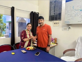 Rakshabandhan: भाजपा महिला मोर्चा अध्यक्ष ने बांधी थानाध्यक्ष सहित तमाम पुलिस कर्मियों को राखी। 