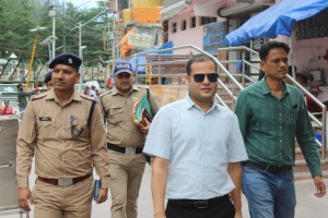 गंगोत्री और यमुनोत्री धाम में श्रद्धालुओं की संख्या ने तोड़े पुराने रिकॉर्ड, एसपी उत्तरकाशी ने दिए सतर्क रहने के निर्देश। 