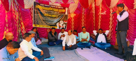 उद्योगपति व समाजसेवी दर्शन लाल आर्य ने पिलखी अस्पताल में चल रहे धरने को दिया समर्थन