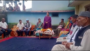 न्यू गांव गाजणा: जनता से आशीर्वाद लेने पहुँचीं विजयी प्रत्याशी प्रियंका रावत, जताया लोगों का आभार
